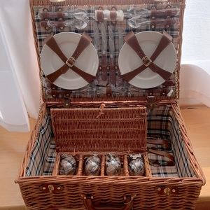 Vintage picnic basket